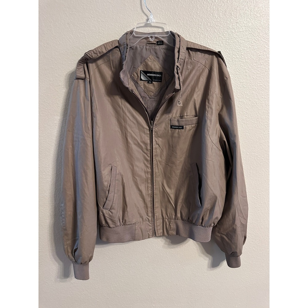 Members Only Jacket Lightweight Bomber Full Zip Pockets Taupe Size 46